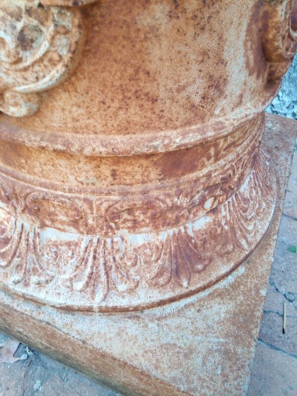 Colonne de jardin piédestal fonte de fer XIXème