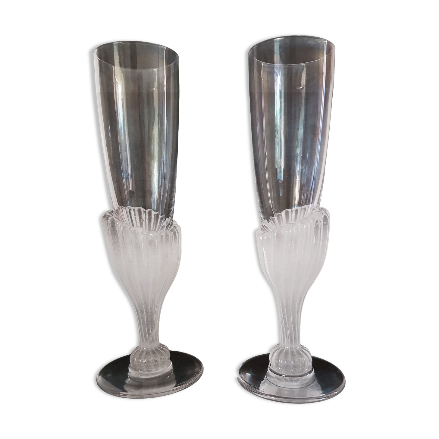 Daum 2 flûtes à champagne modèle fuchsia années 1970 Selency