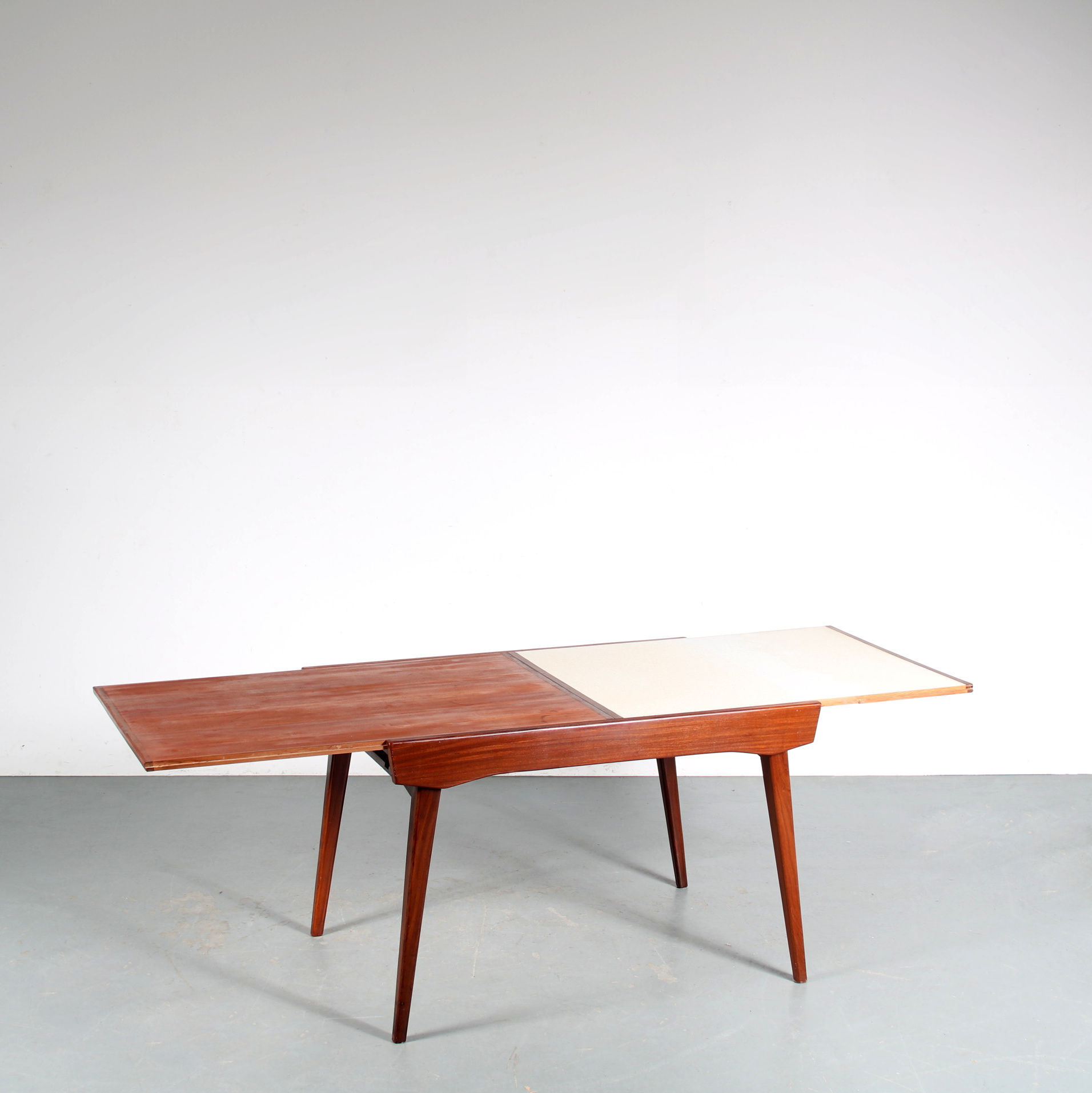 1950s Extendible dining table from the Netherlands
