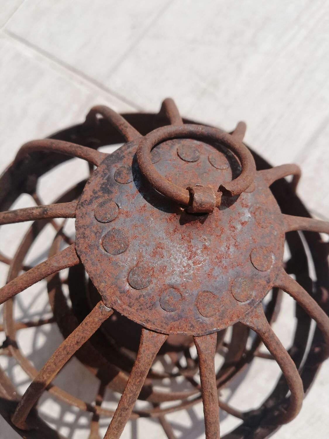Old gyroscopic marine oil lamp