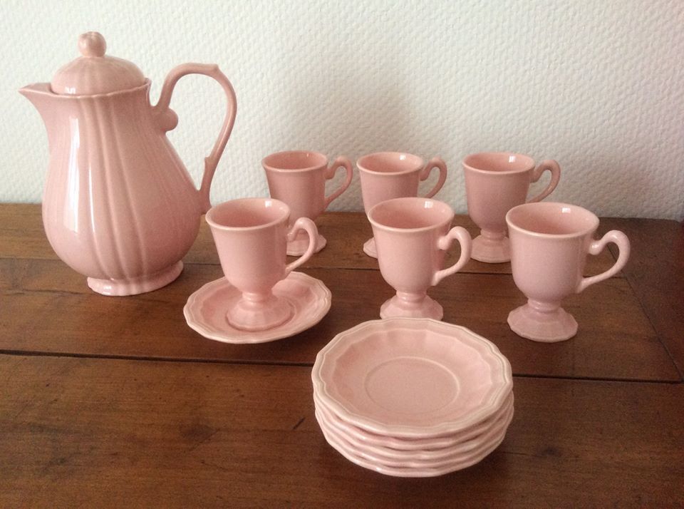 Tea, coffee or vintage chocolate service