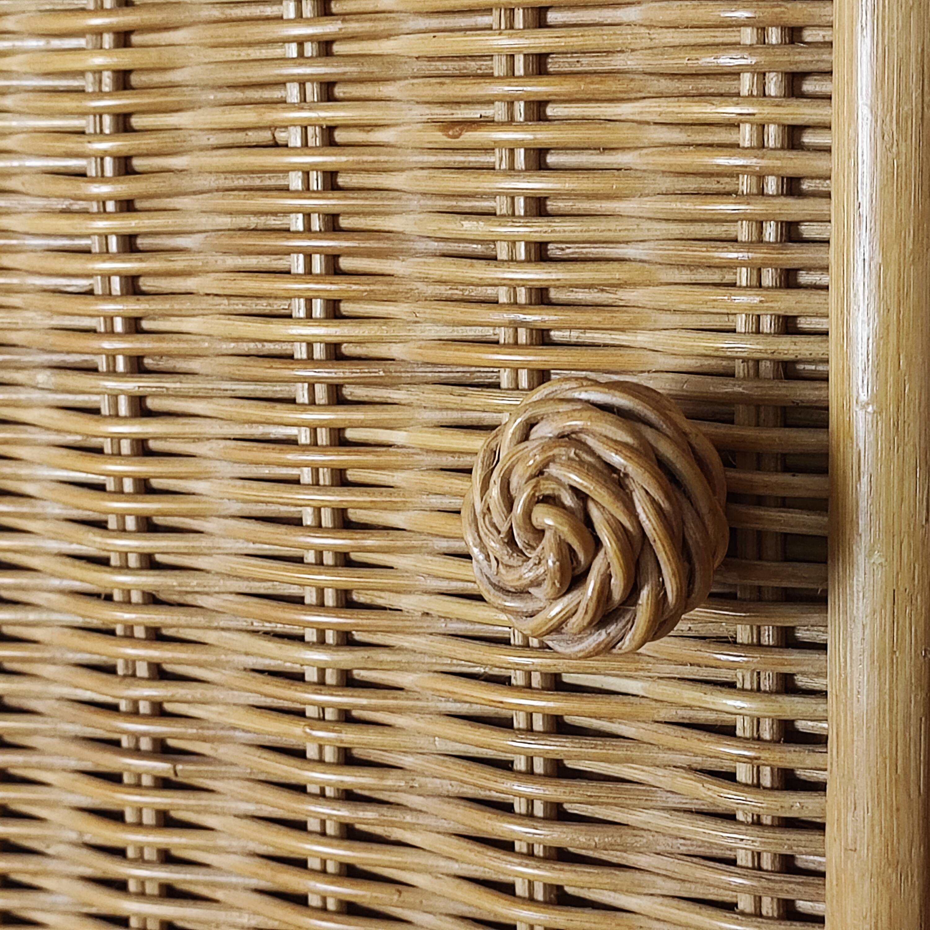 Armoire en rotin