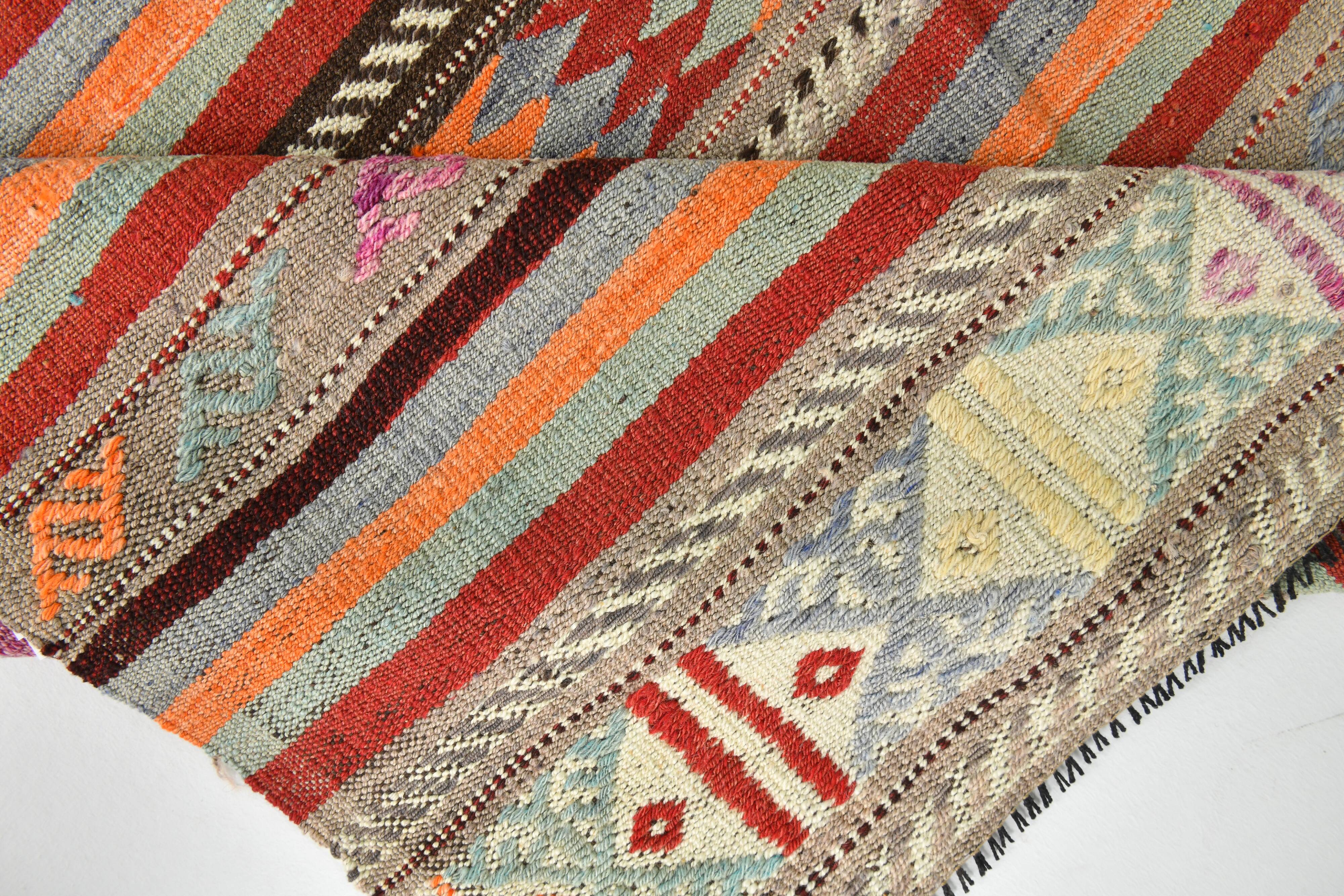 Muticolor Turkish Vintage Kilim Rug, 161x206Cm