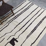 Moroccan Berber wool rug 252 x 154 cm