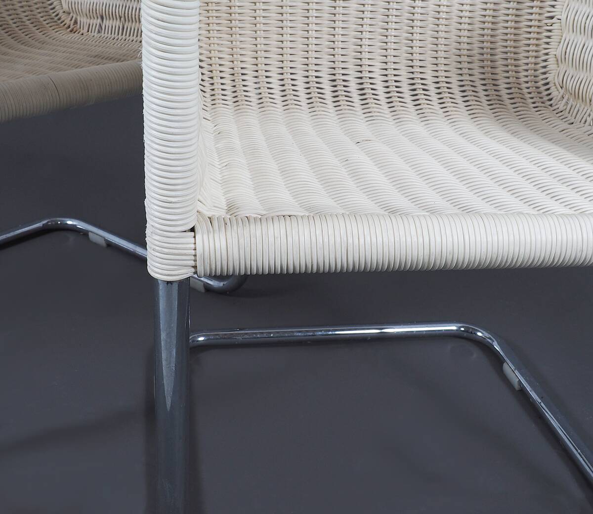 Chaises cantilever blanches Tecta D43, années 1980, lot de 4
