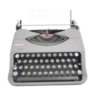 Hermes Baby Green Vintage typewriter revised with ribbon nine 50s