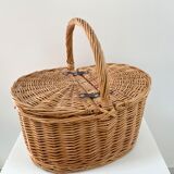 Wicker rattan picnic basket from the 70s