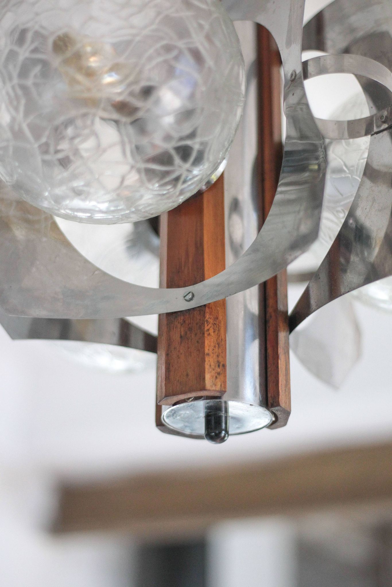 Space Age metal and wood pendant light, 3-globe chandelier, Sputnik chandelier, lamp