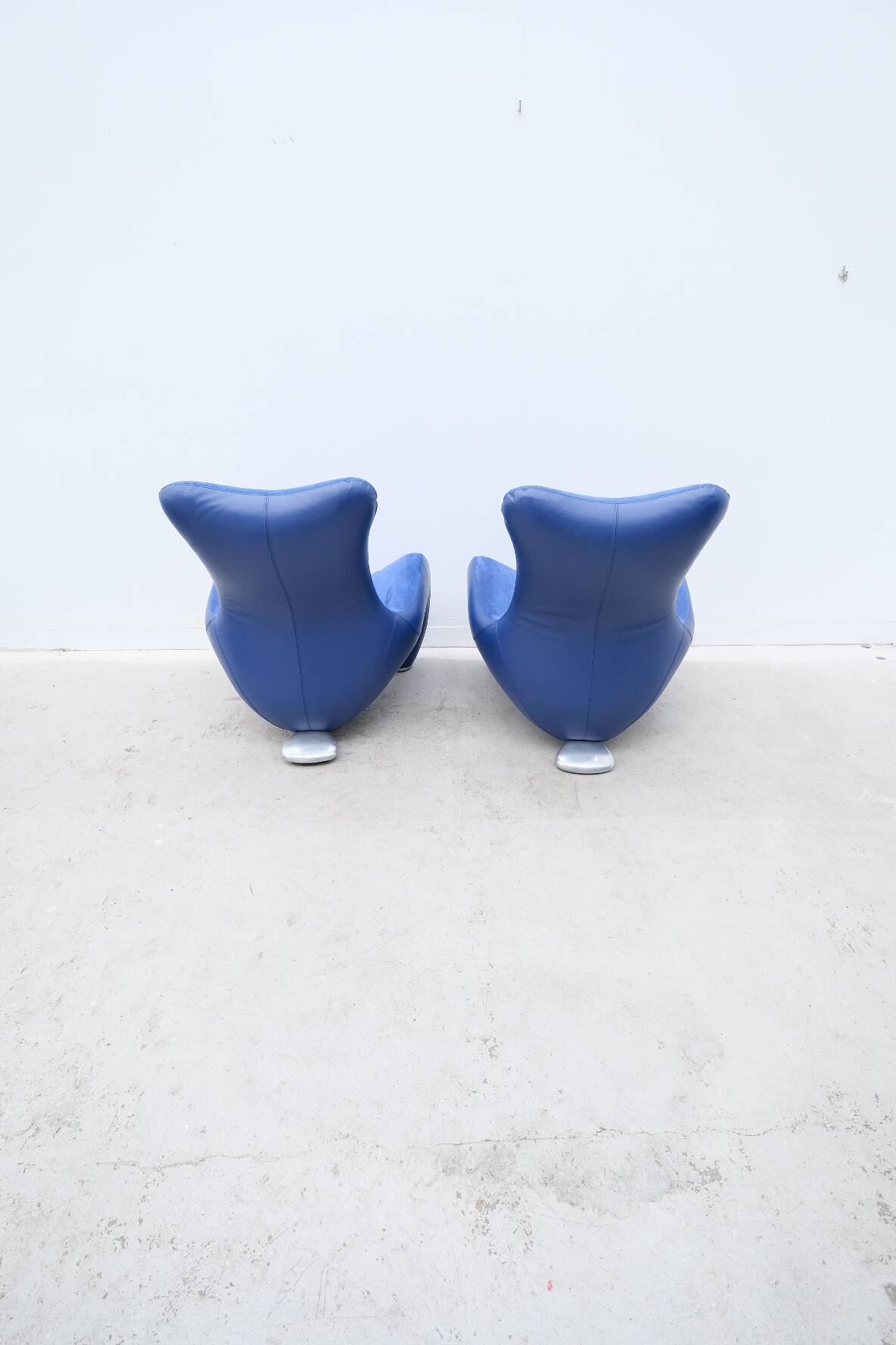 Pair of "Balou" armchairs by Jane Worthington for Leolux in leather, 1980