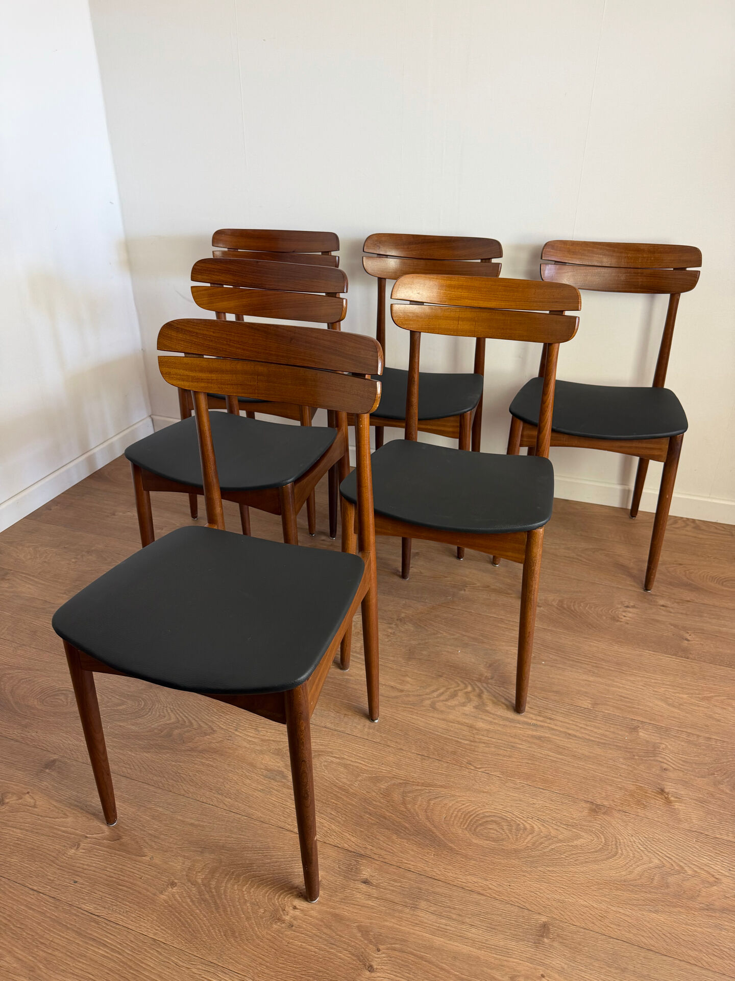 Set of 6 Scandinavian teak chairs – 1960s