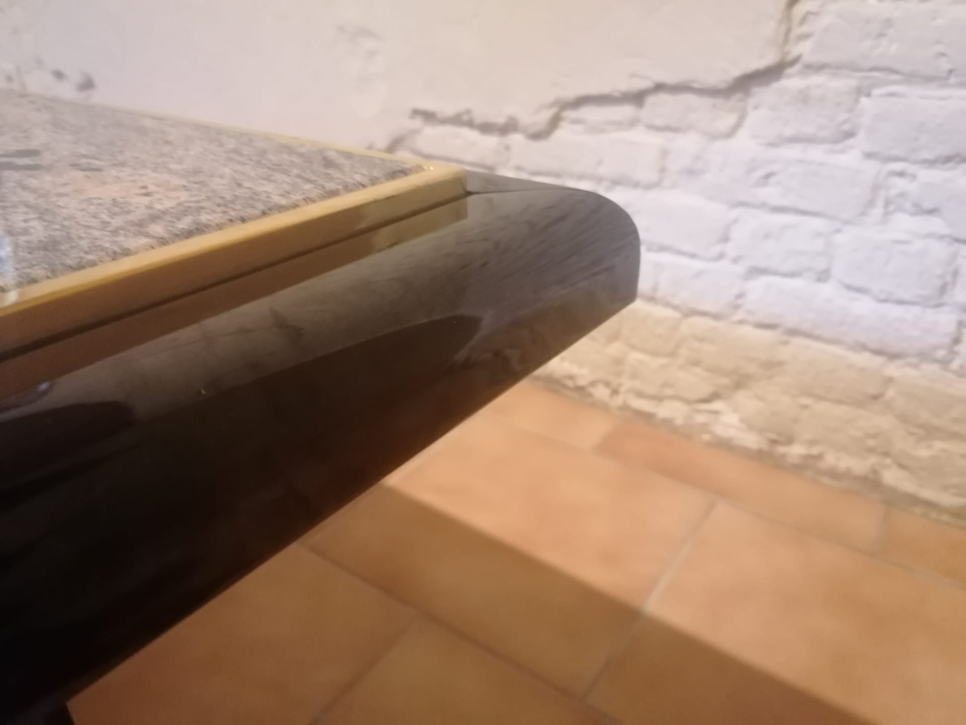 Table bar en granite