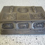 Box in pewter of Périgord