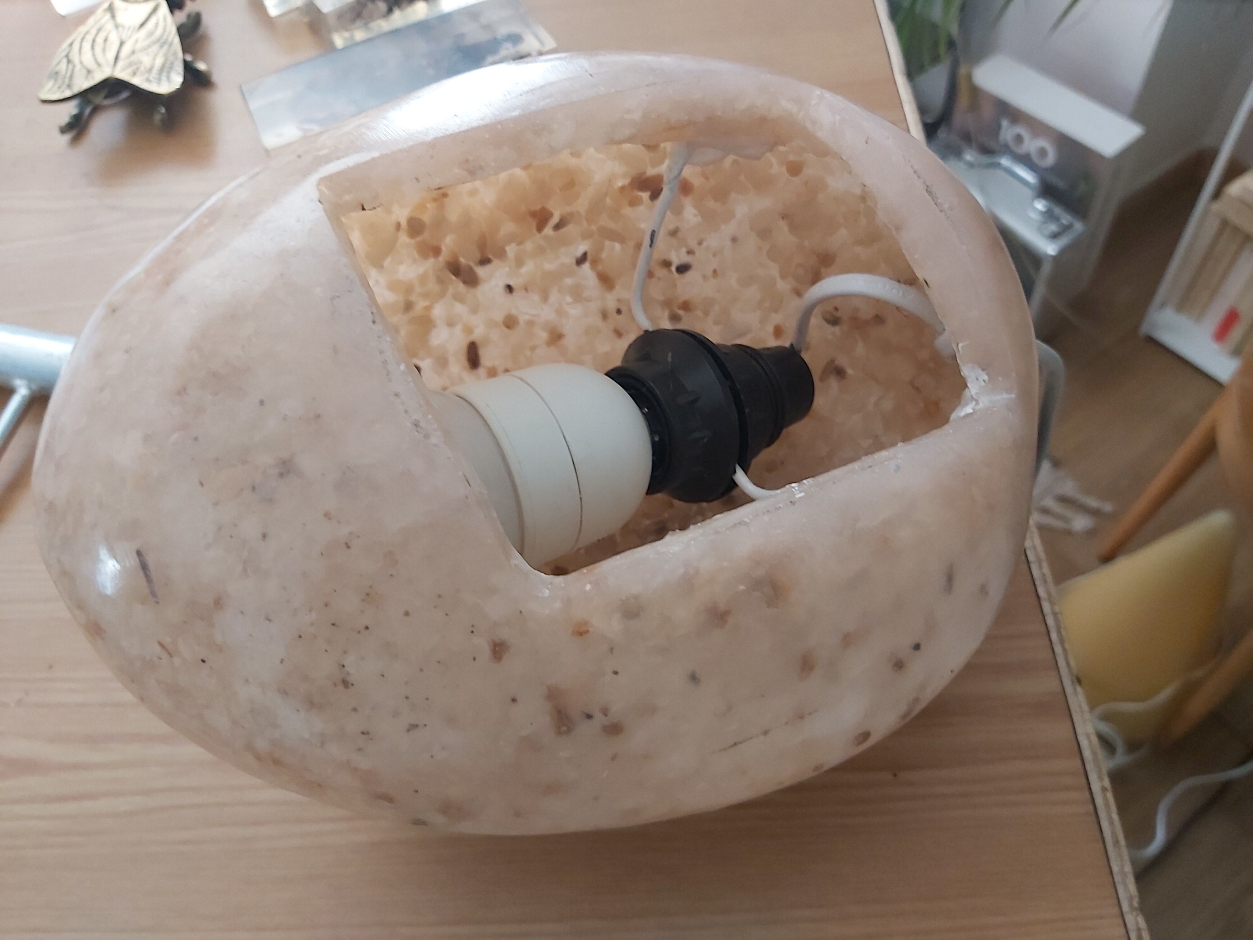 70s resin pebble lamp