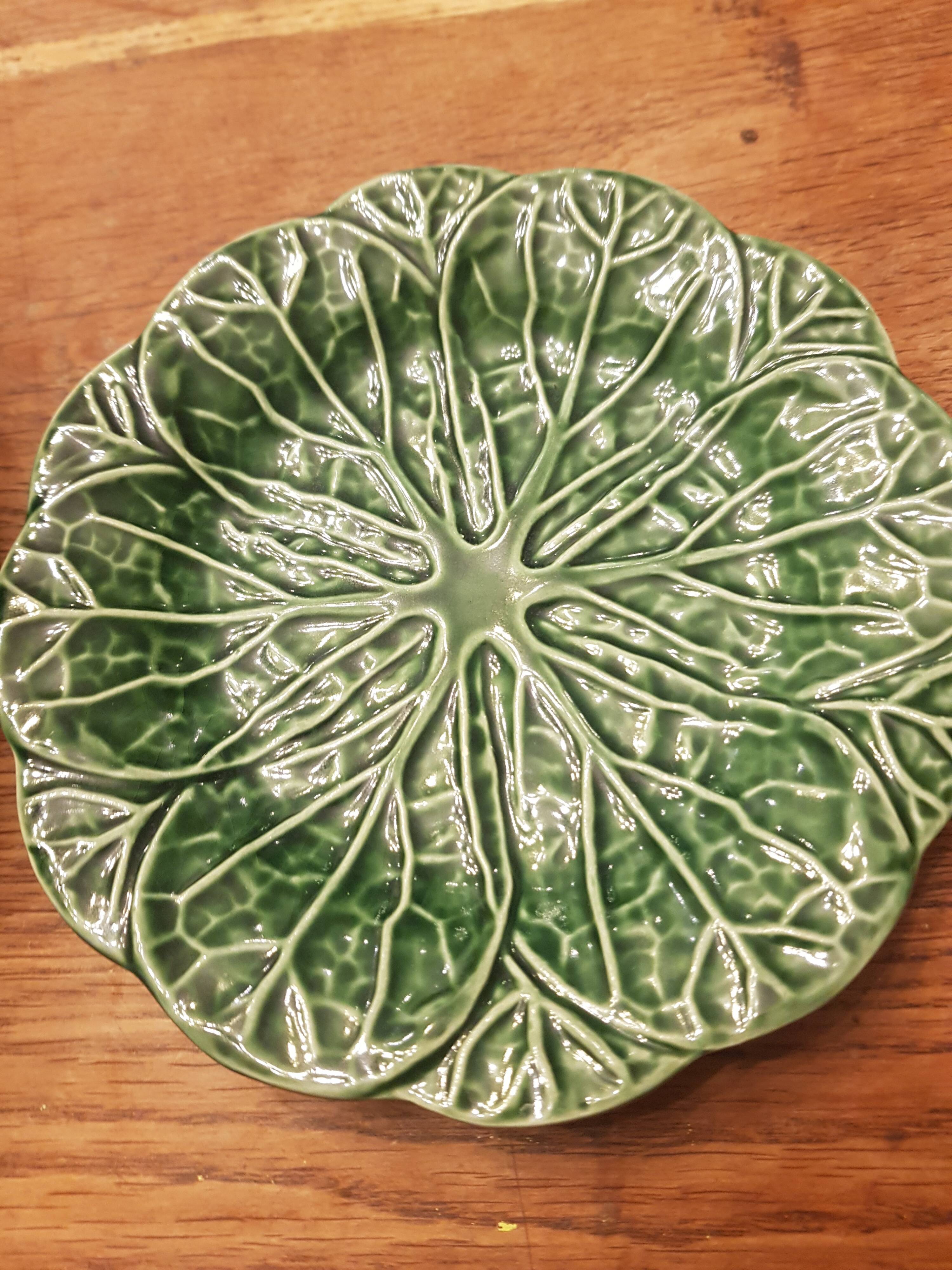 Faience plates "cabbage" dessert diameter 17 cm