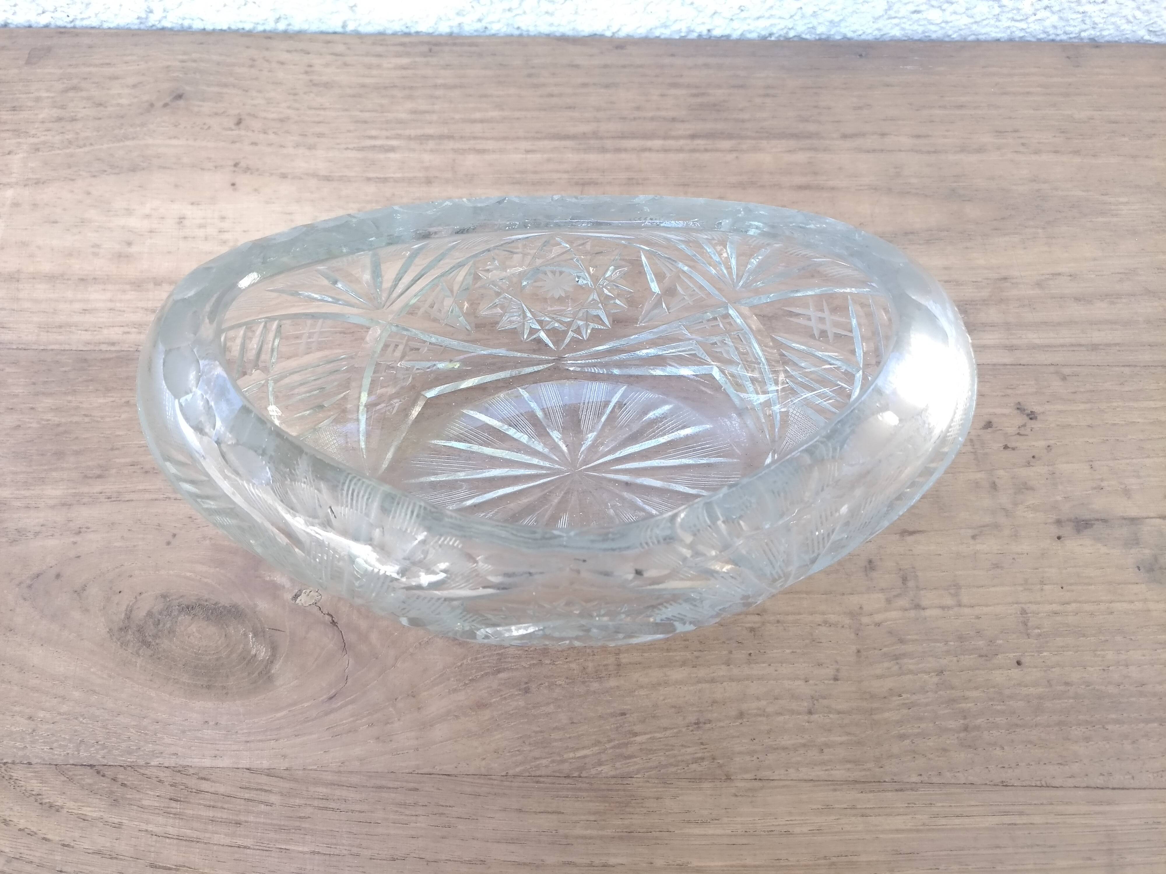 Chiseled crystal cut