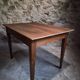 Table française ancienne en noyer avec tiroir, vers 1900–1920