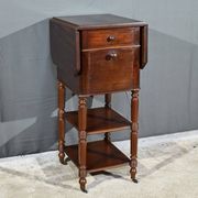 Petite table à volets en acajou, maison lemarchand, a. lemoine – milieu xixe