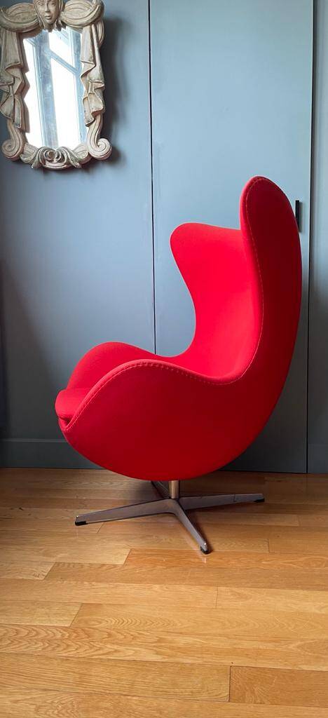 Egg by Arne Jacobsen