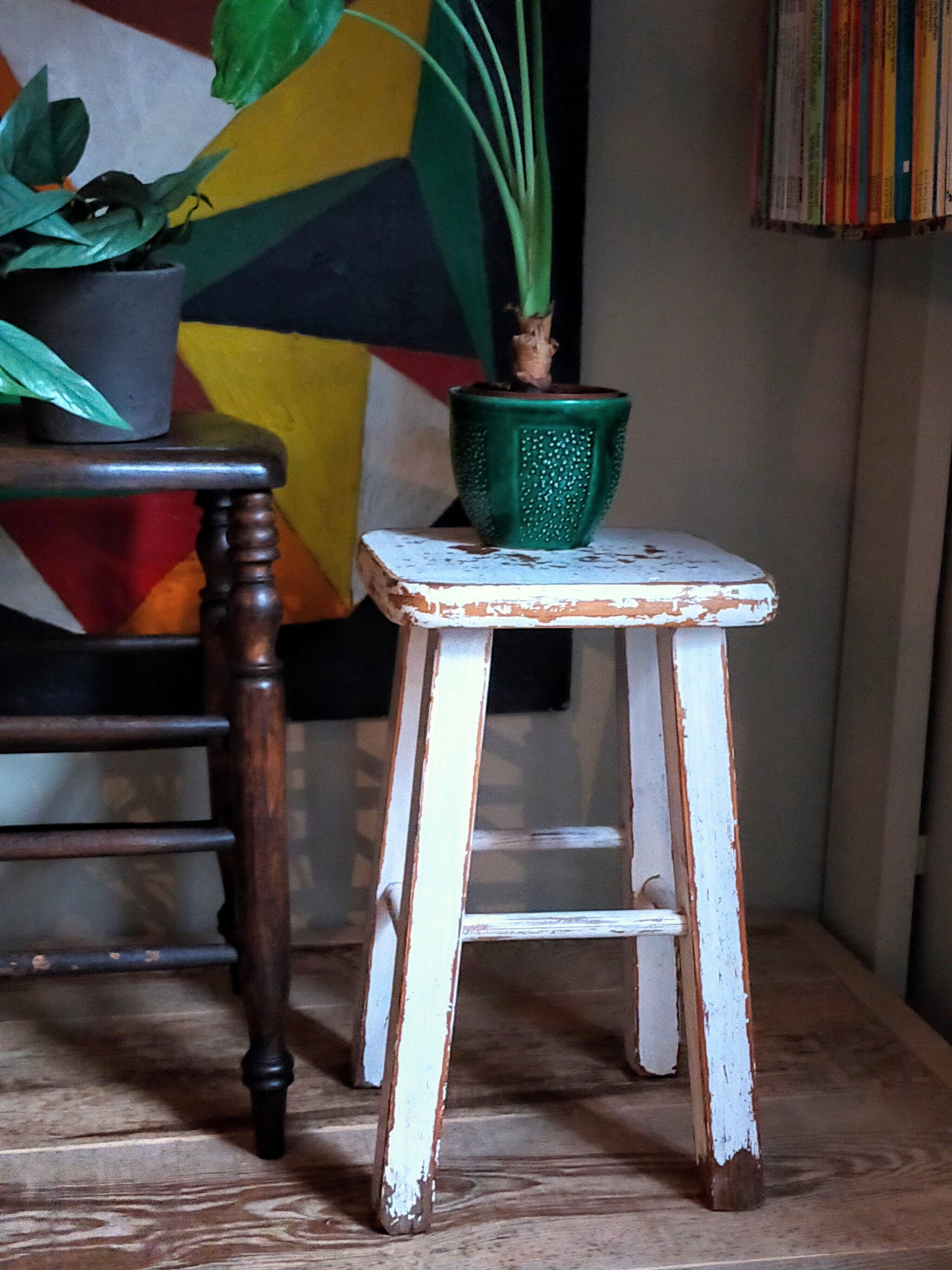 Workshop stool in vintage patinated solid wood