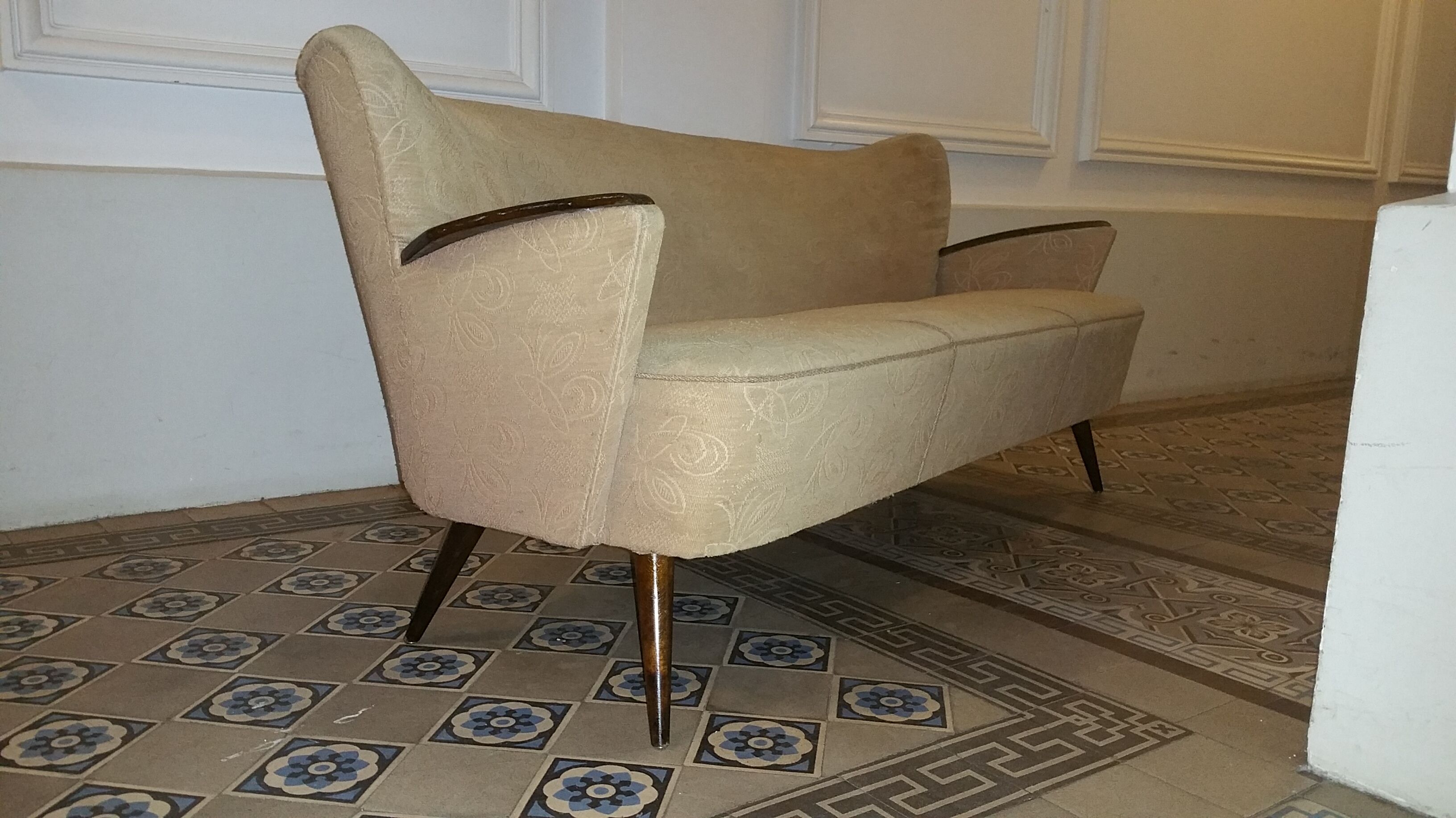 Sofa Scandinavian cocktail