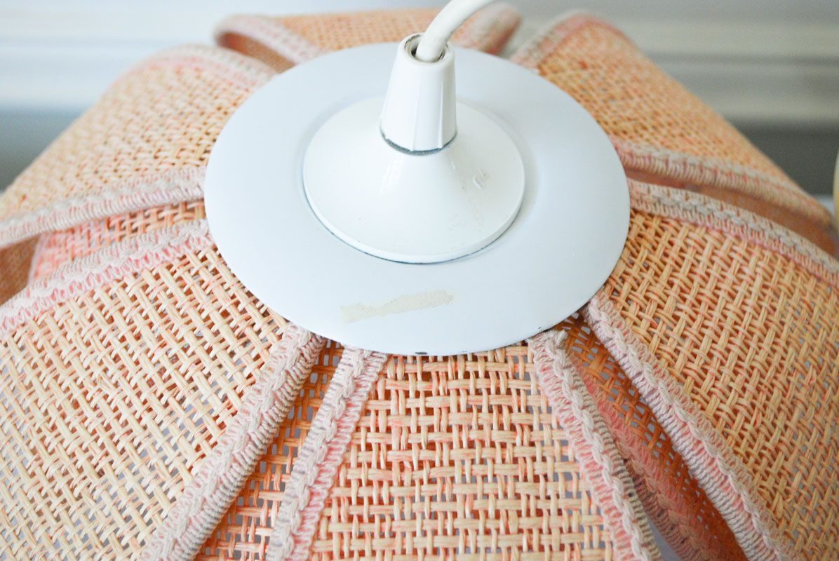 Flower rattan pendant light