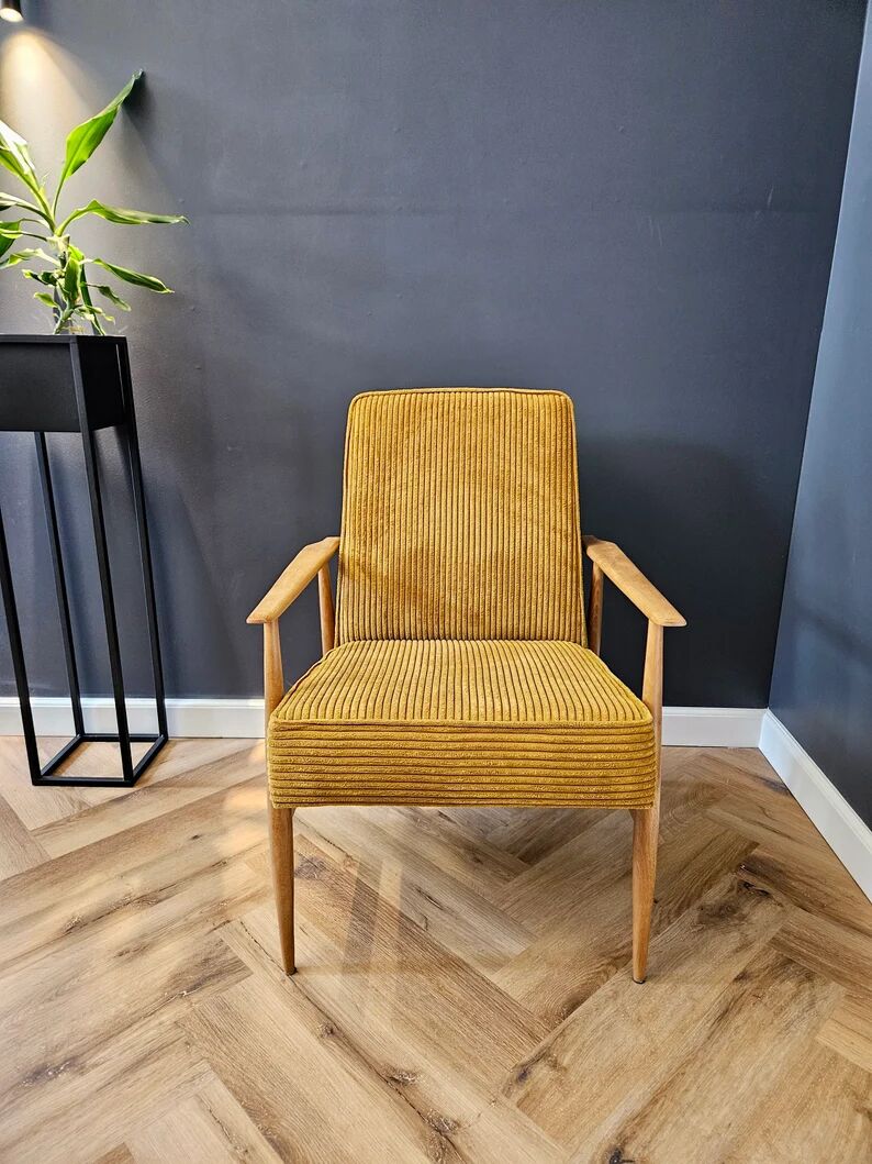 Original vintage polish chair 300-190 from the 1960s designed by h. lisa. personalisation!