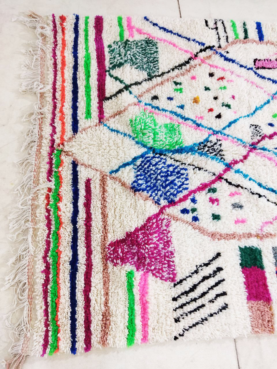 Moroccan Berber Carpet 252x155cm