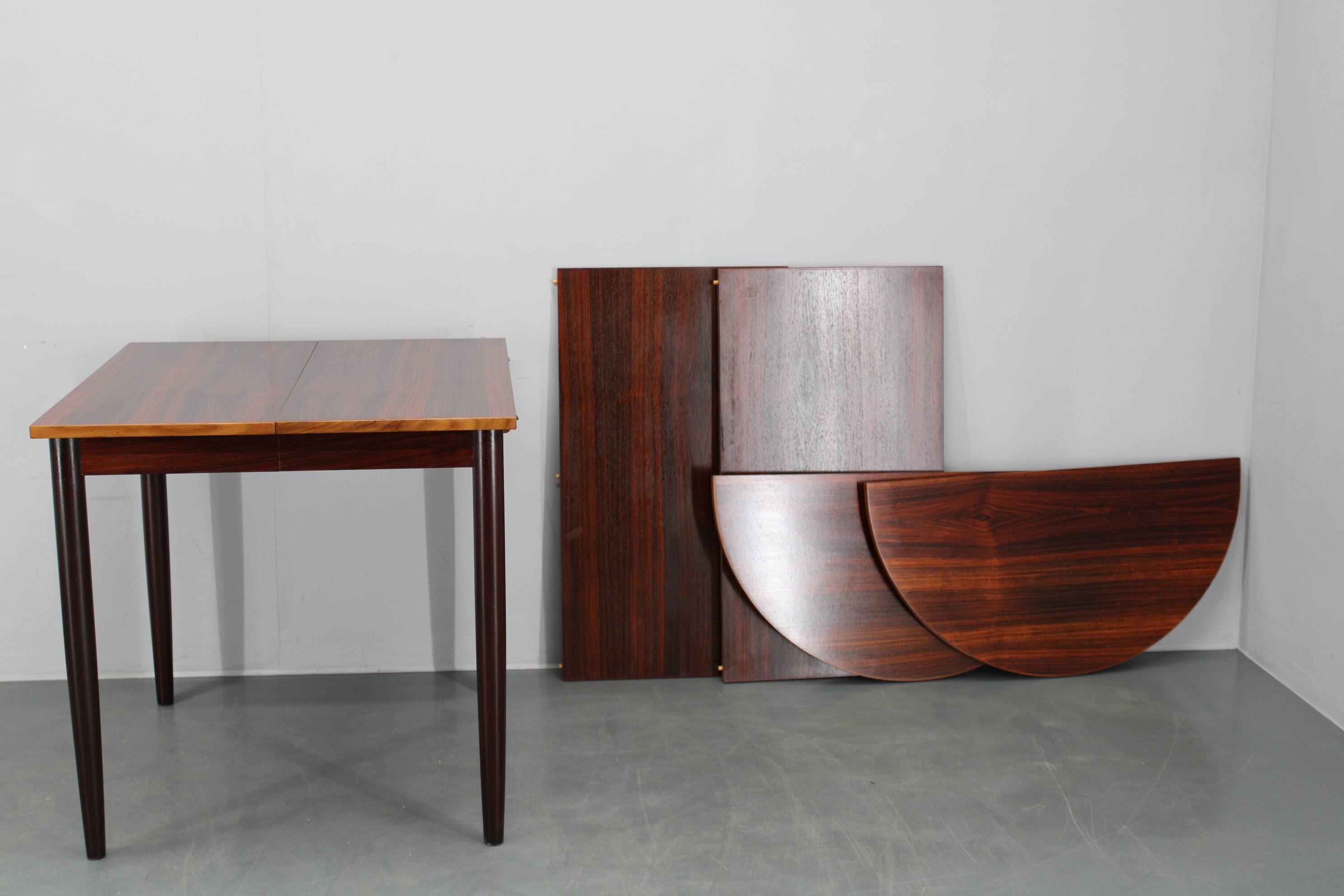 1960s Danish extendable palisander dining table, 4 leaves, restored