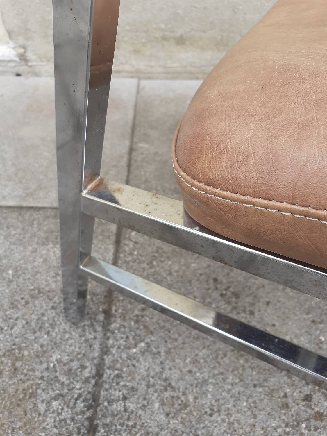 Vintage design armchair