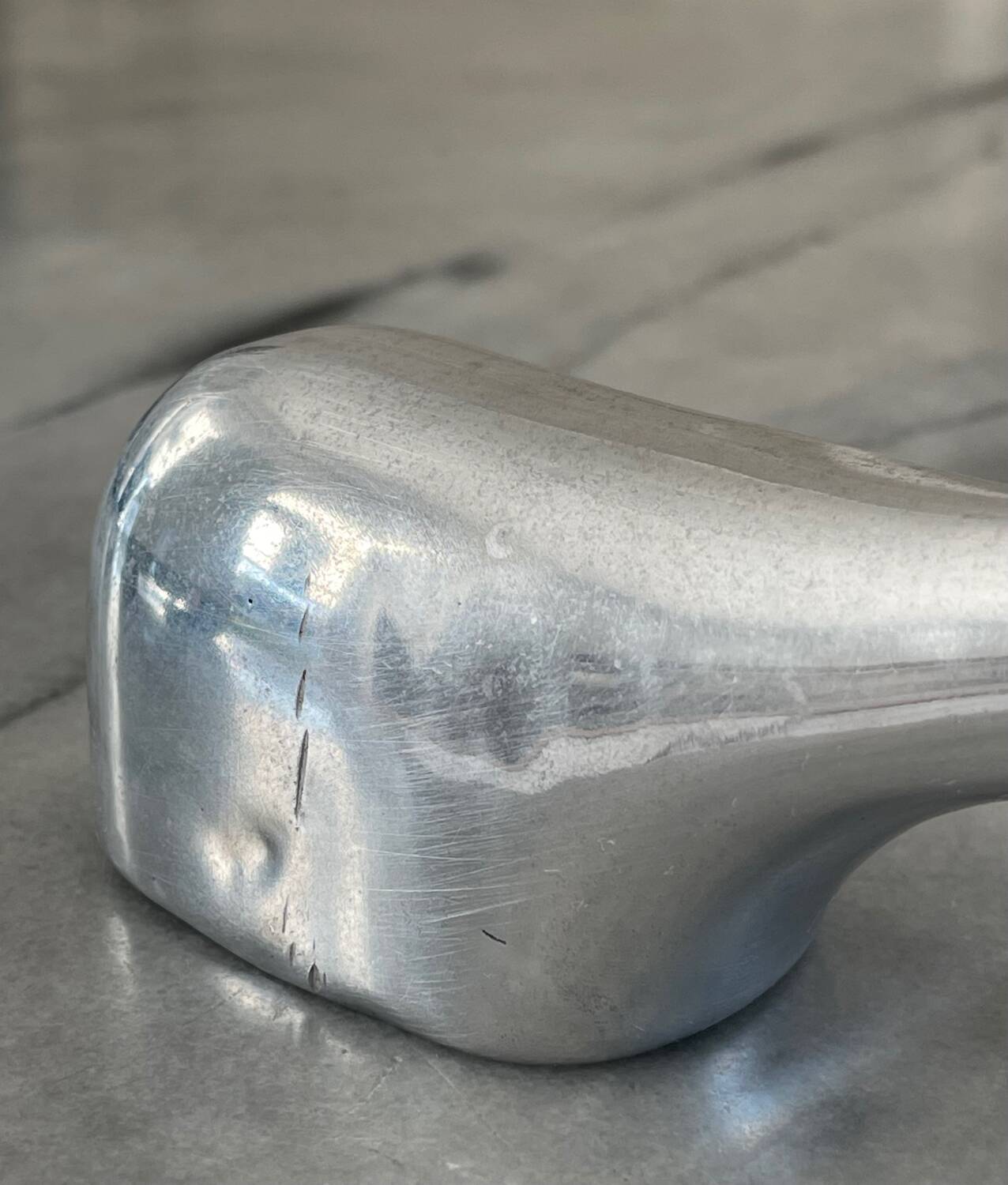 Ours stylised minimalist 1970.