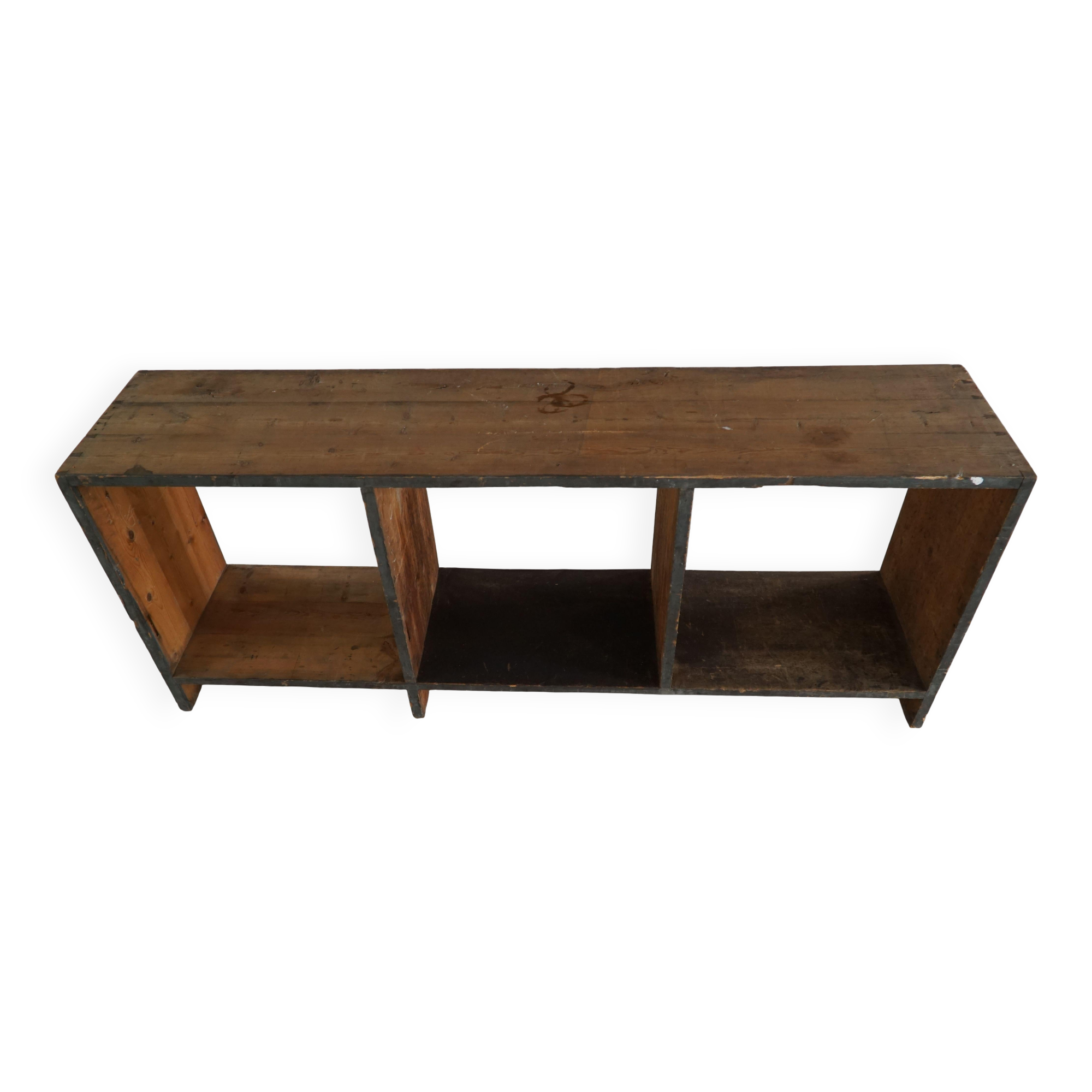 Primitive French shelf from the early 20th century in patinated oak, Wabi Sabi, 1920s.