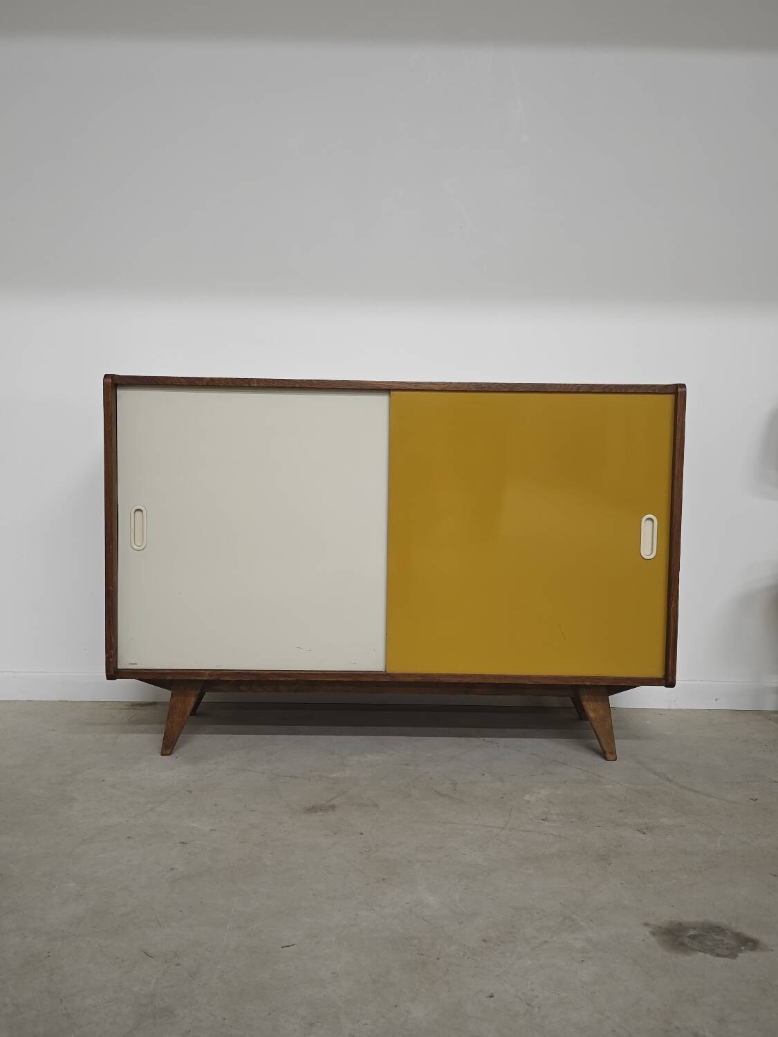 Buffet U 452 yellow by Jiri Jiroutek for Intérier Praha 1960