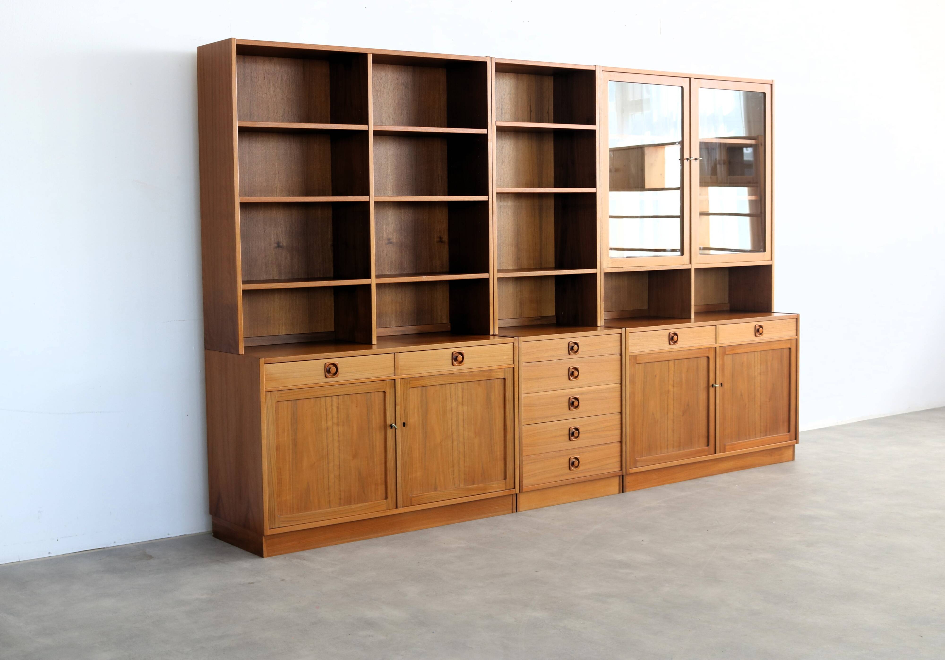 vintage wall unit | bookcase | teak | Swedish