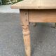 Petite table de ferme compacte 108x70cm décapée style campagne chic