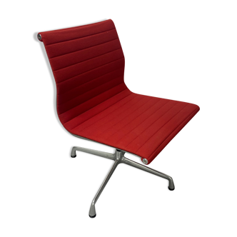 Fauteuil Eames pivotant édition Vitra