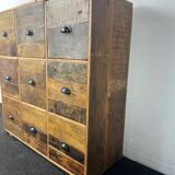 Commode en bois ancien