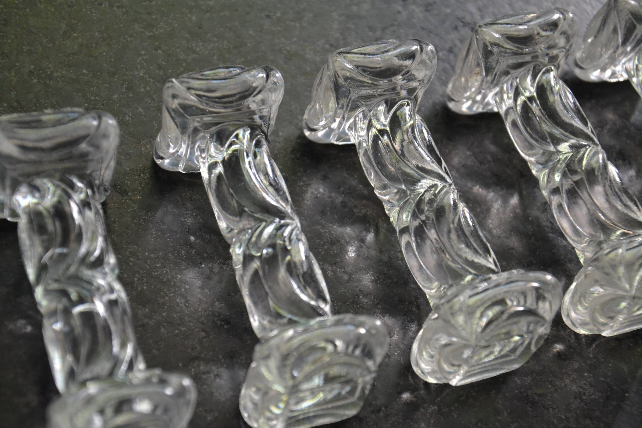 8 cutlery holders made of cut glass
