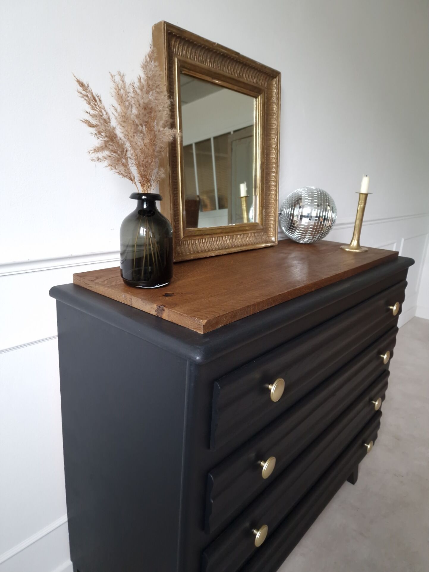 Commode vintage noire