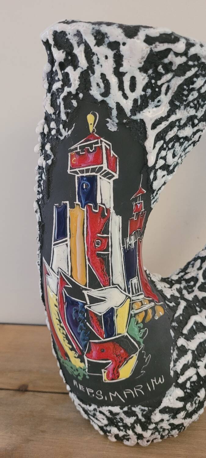 San Marino Vase