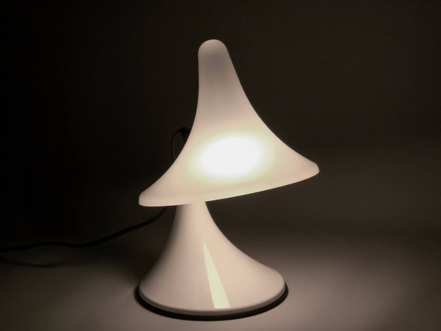 Rare paire de lampes de table Art Plex Venezia 'Karin-M'.