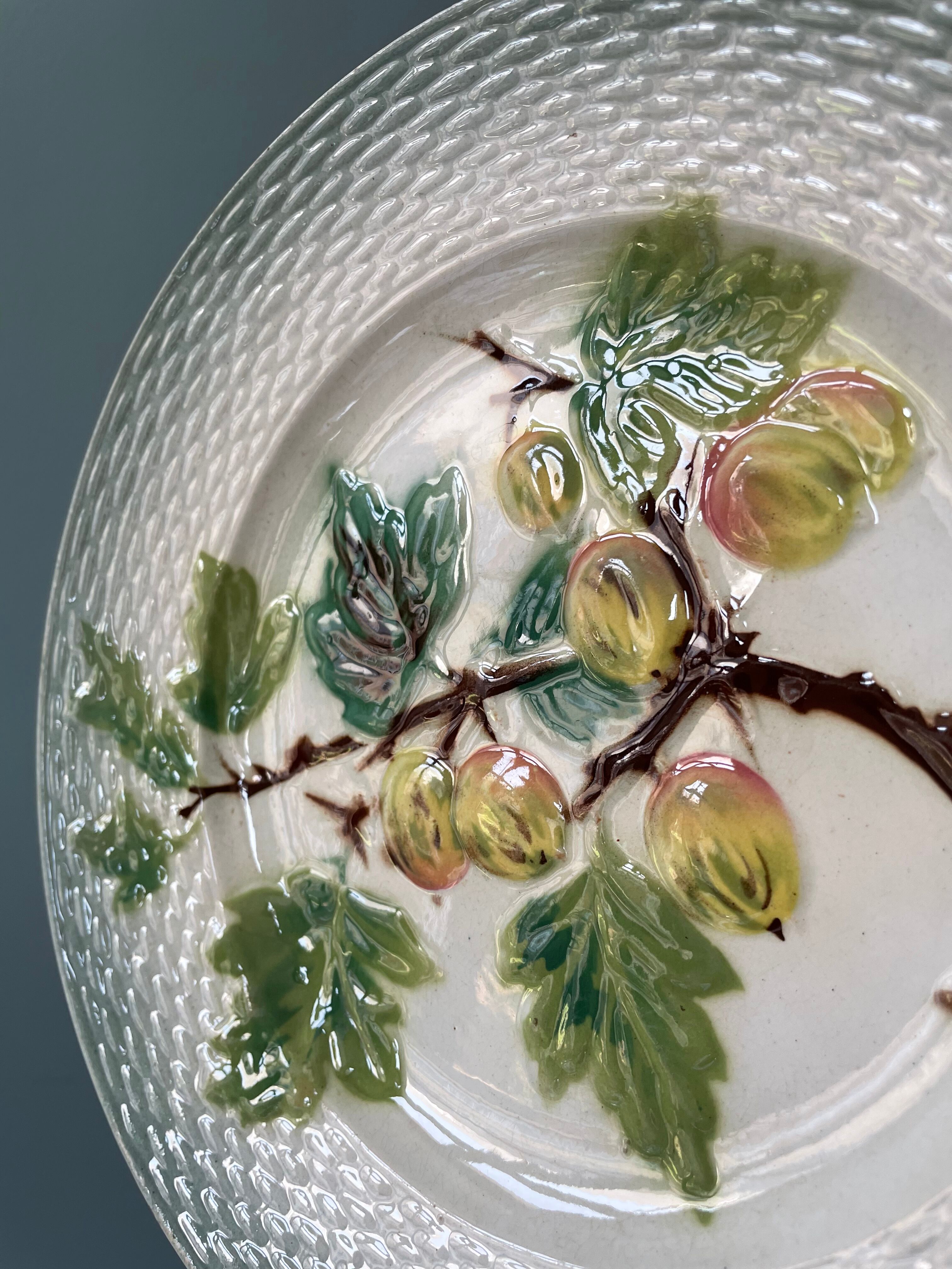Set of 4 dessert plates in slurry St Amand Hamage