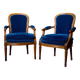 Paire de fauteuils de style Louis XVI rénovés en velours bleu