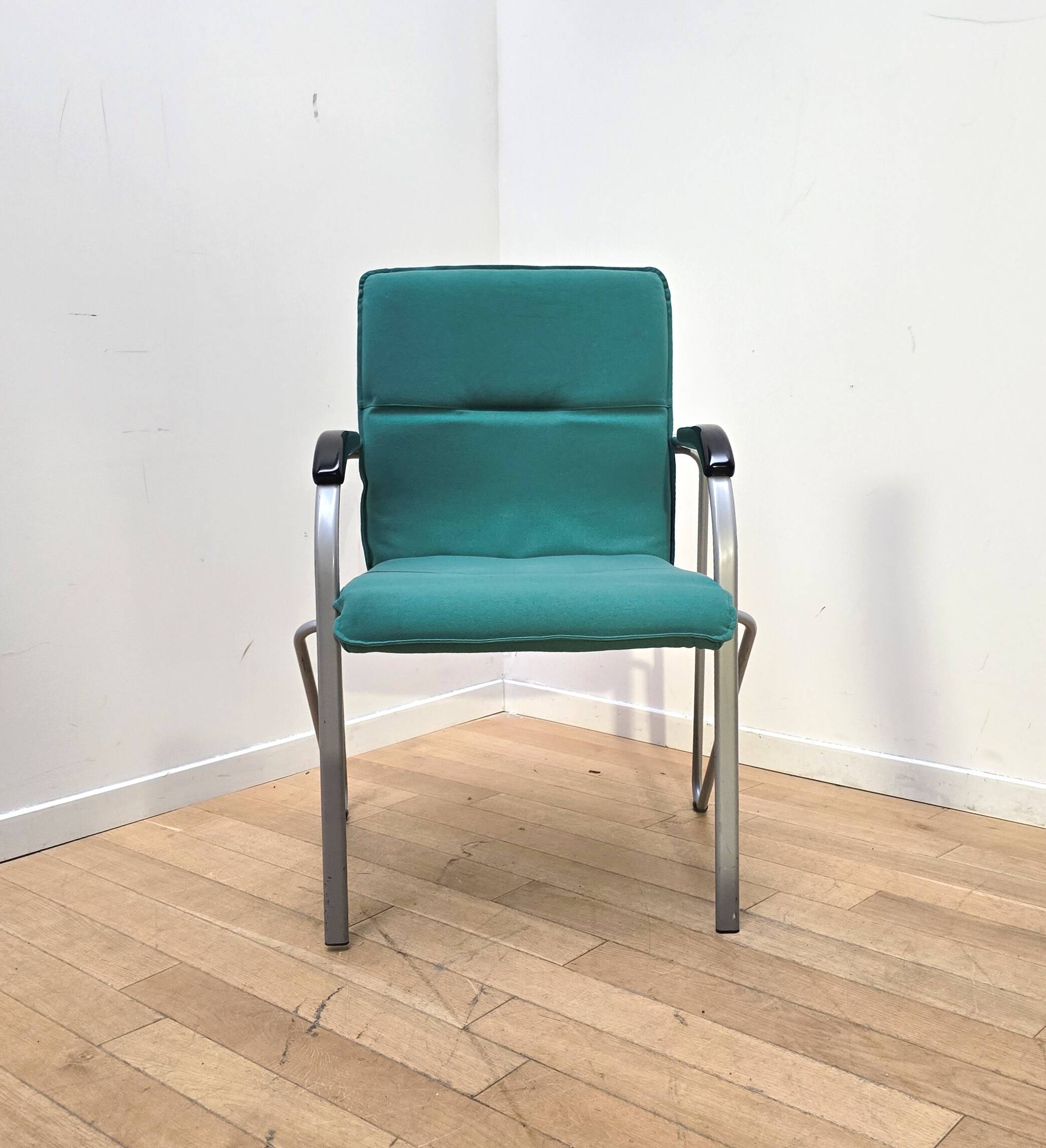 Set of 6 Samba visitor chairs