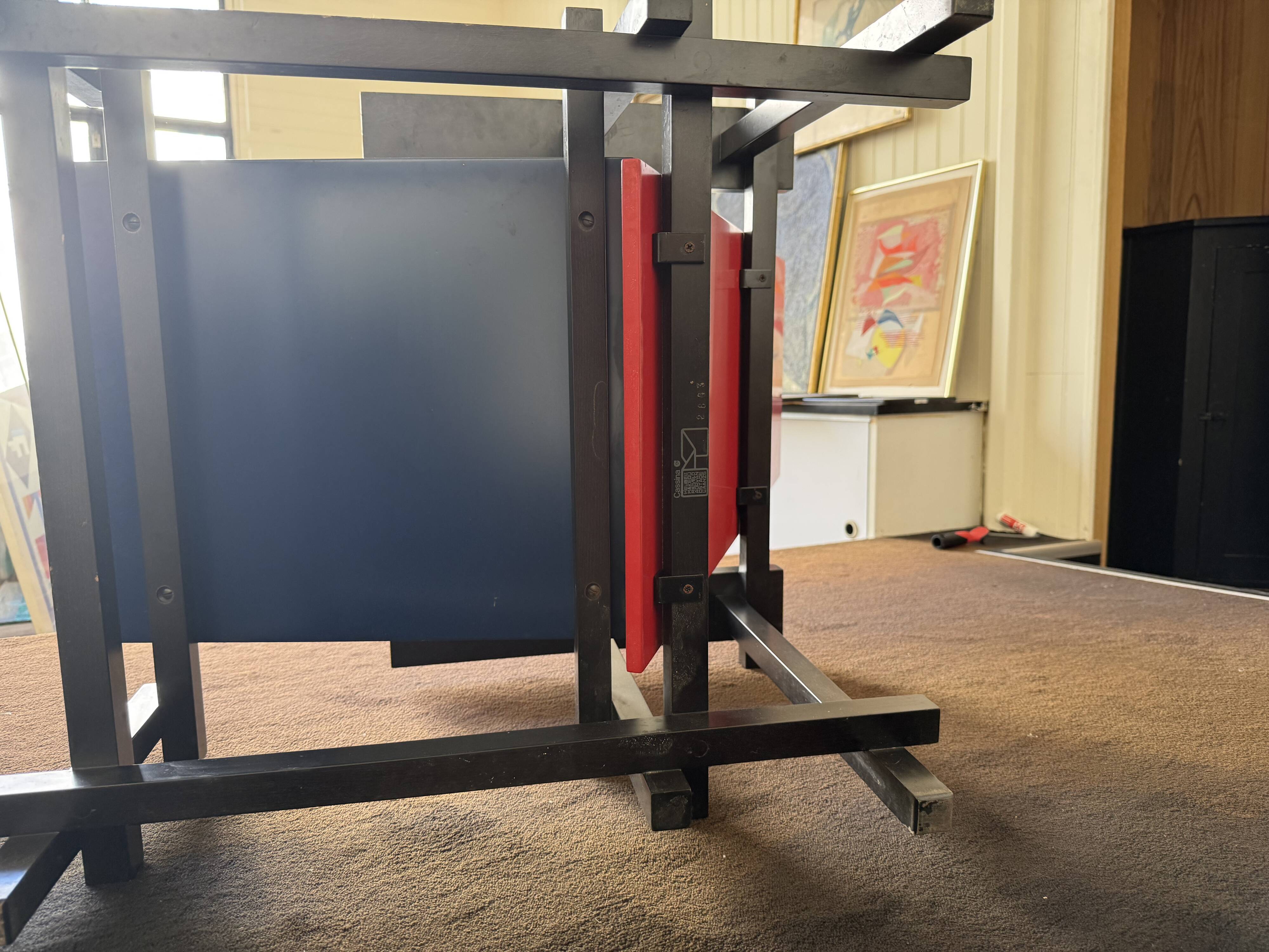 Cassina armchair in Rietveld style – Italian design from the 1980s.