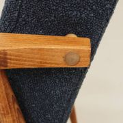Fauteuil scandinave en bouclé bleu marine conçu par H. Lis.