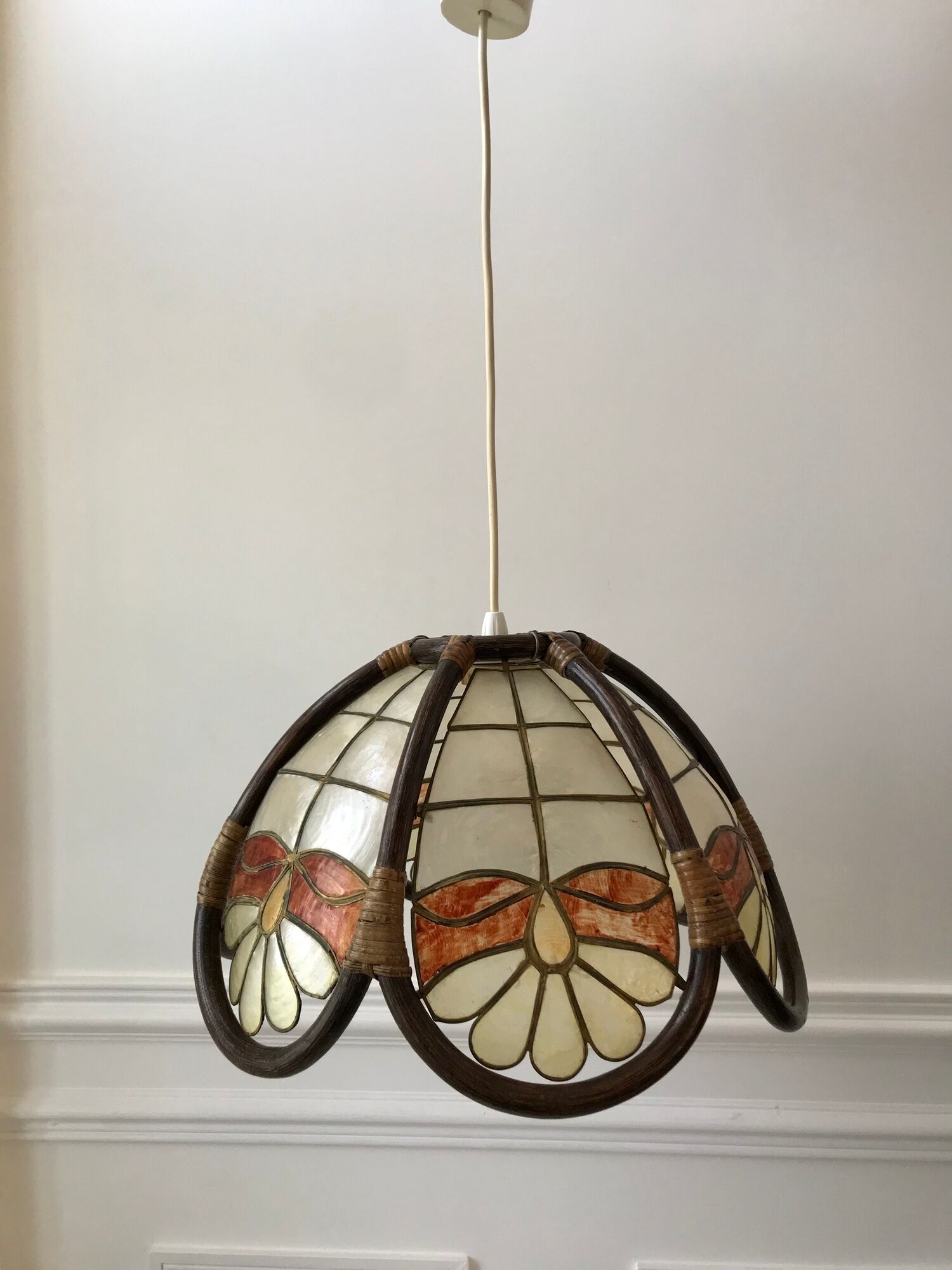 Suspension in mother-of-pearl and bamboo / rattan 70s