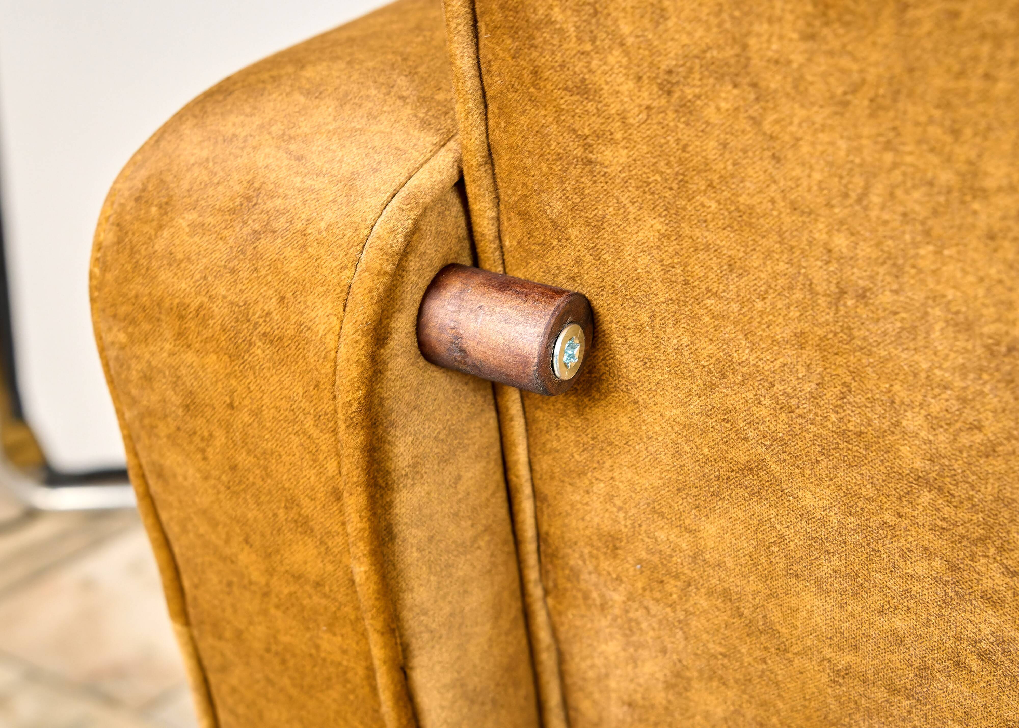 Catalogue art deco sofa H-363 designed by Jindrich Halabala for UP Zavody.