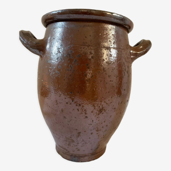 Stoneware salt pot