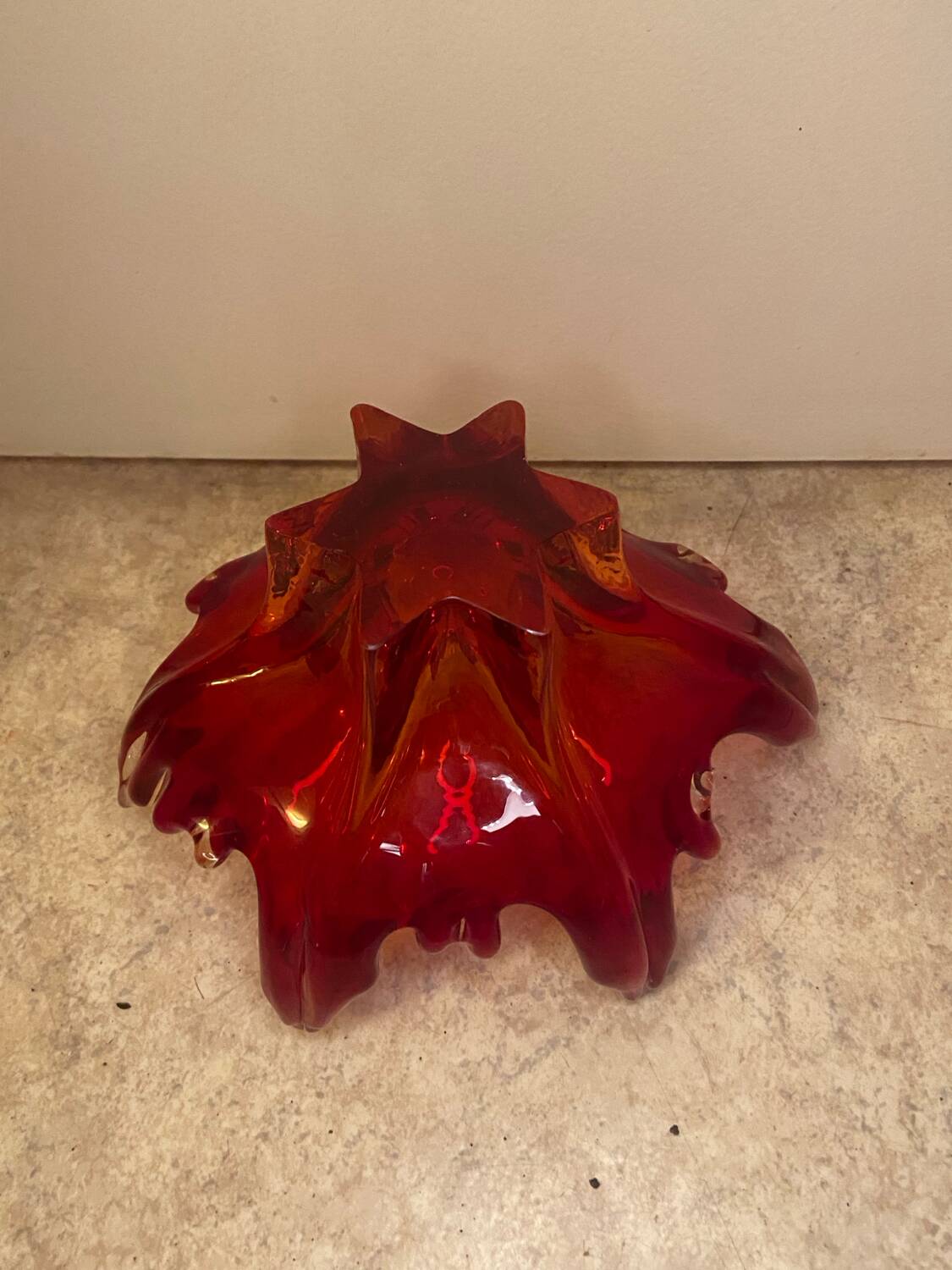 Italian Murano glass cup vase