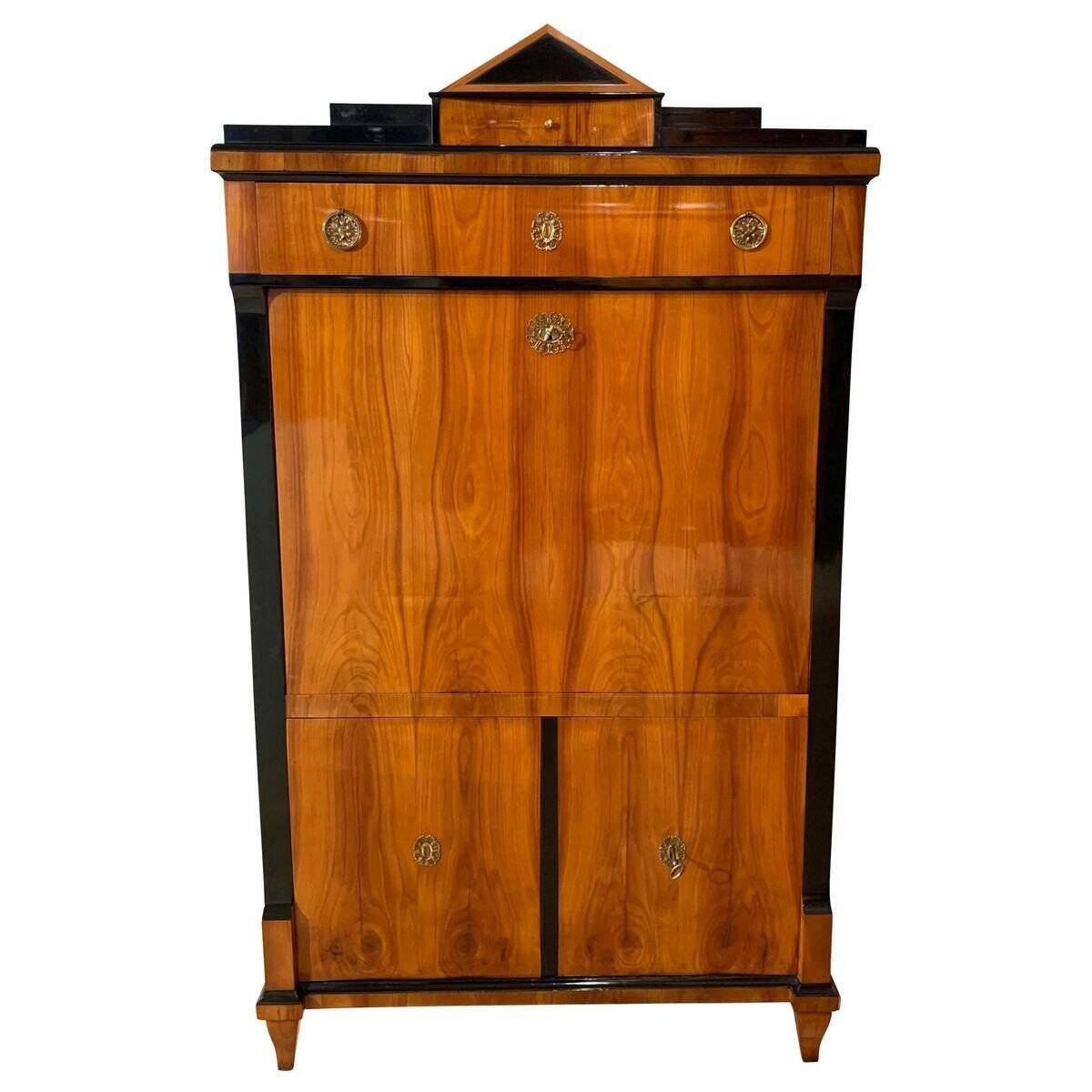 Biedermeier Secretaire in Cherry Veneer, South Germany, 1820s